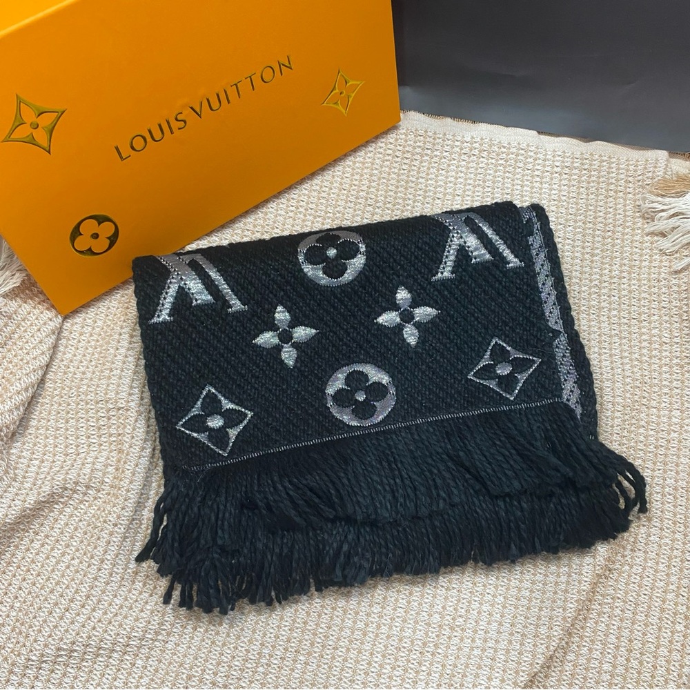 Women's Louis Wuitton Scarf